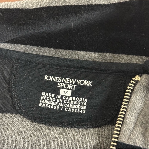 Jones New York Sport 1X Gray & Black Striped Half-Zip Pullover - Picture 6 of 8